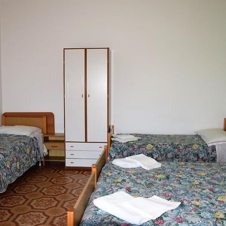 Hotel Ristorante Da Marco San Mauro Mare Buitenkant foto